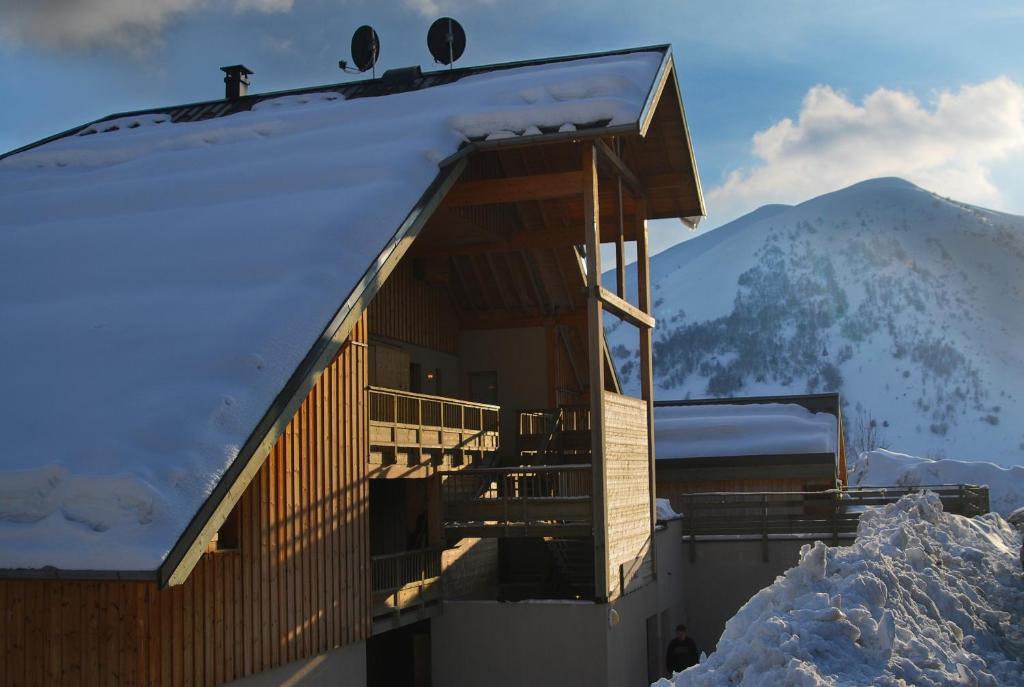 Madame Vacances Appartements Et Chalets La Fontaine Du Roi La Chal Exterior foto